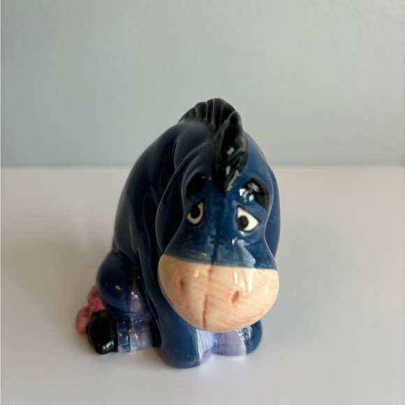 DISNEY EEYORE FIGURINE - Picture 1 of 4